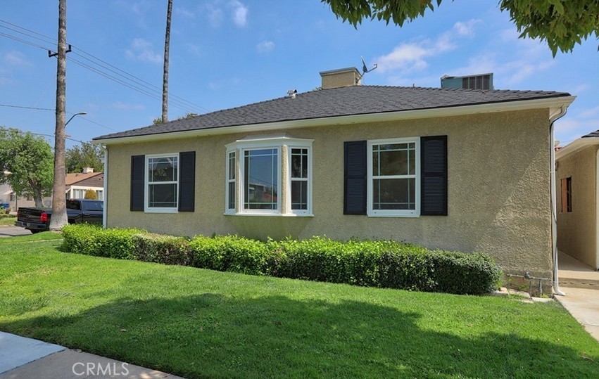 1004 W Clark Property Photo 19