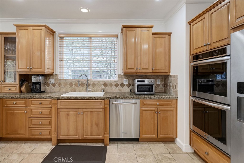 2115 Pullman Lane B Property Photo 18