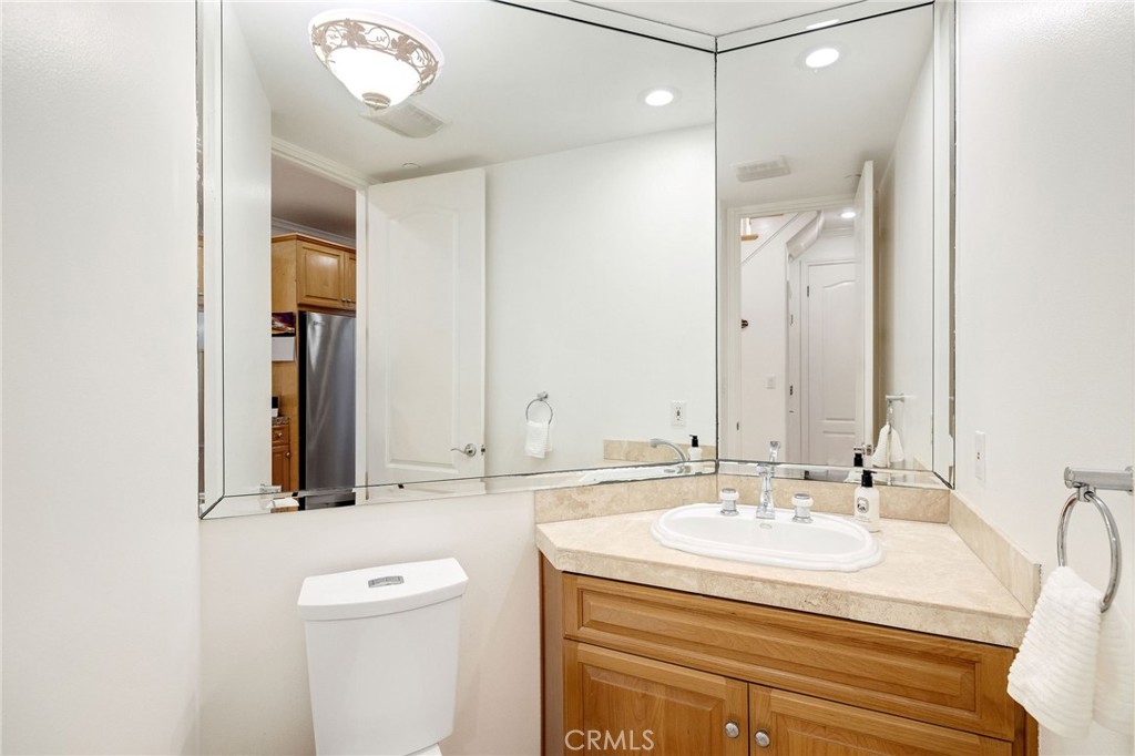 2115 Pullman Lane B Property Photo 19