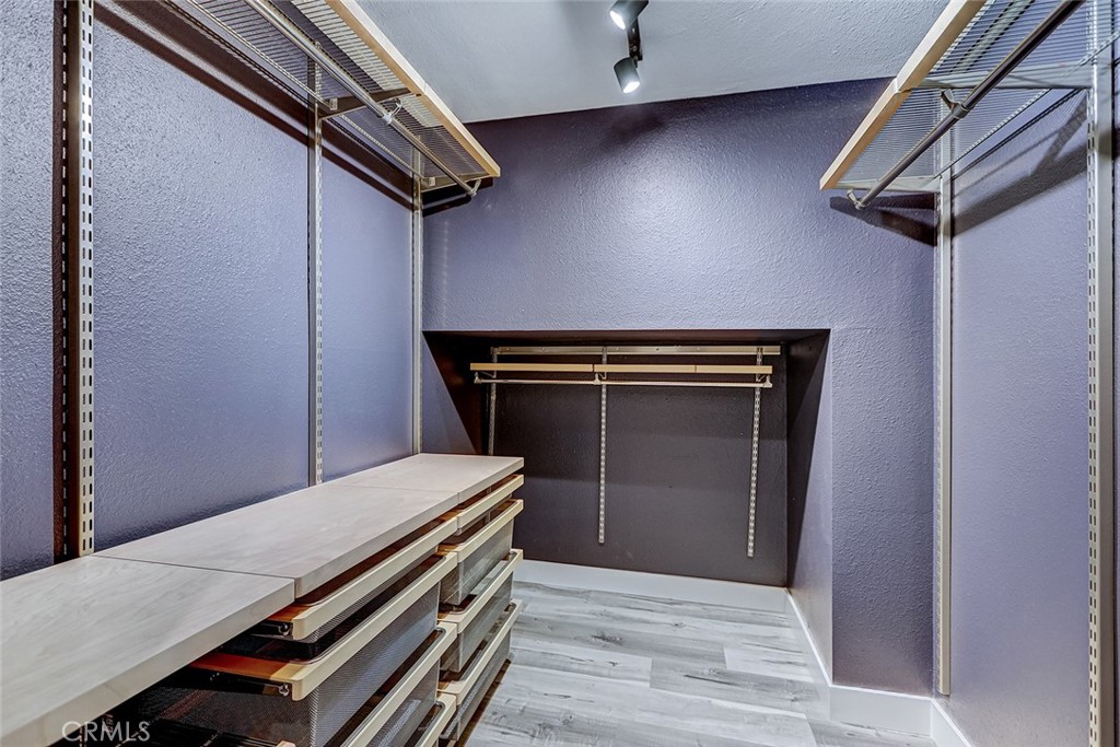 984 Granville Property Photo 44