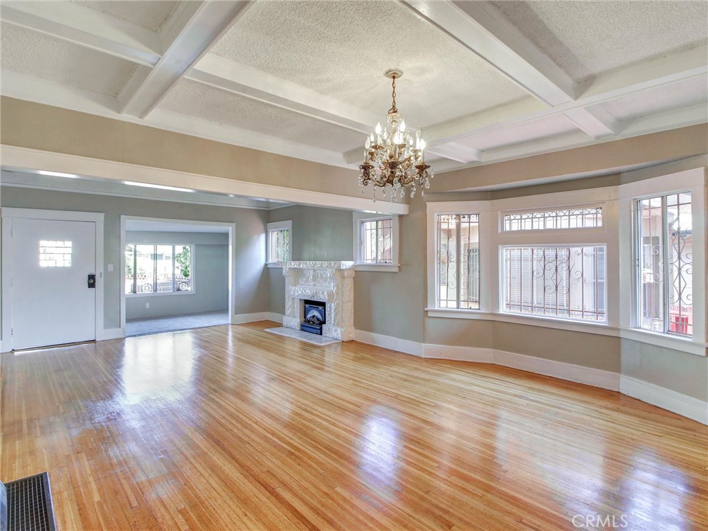 3021 5th Property Photo 6