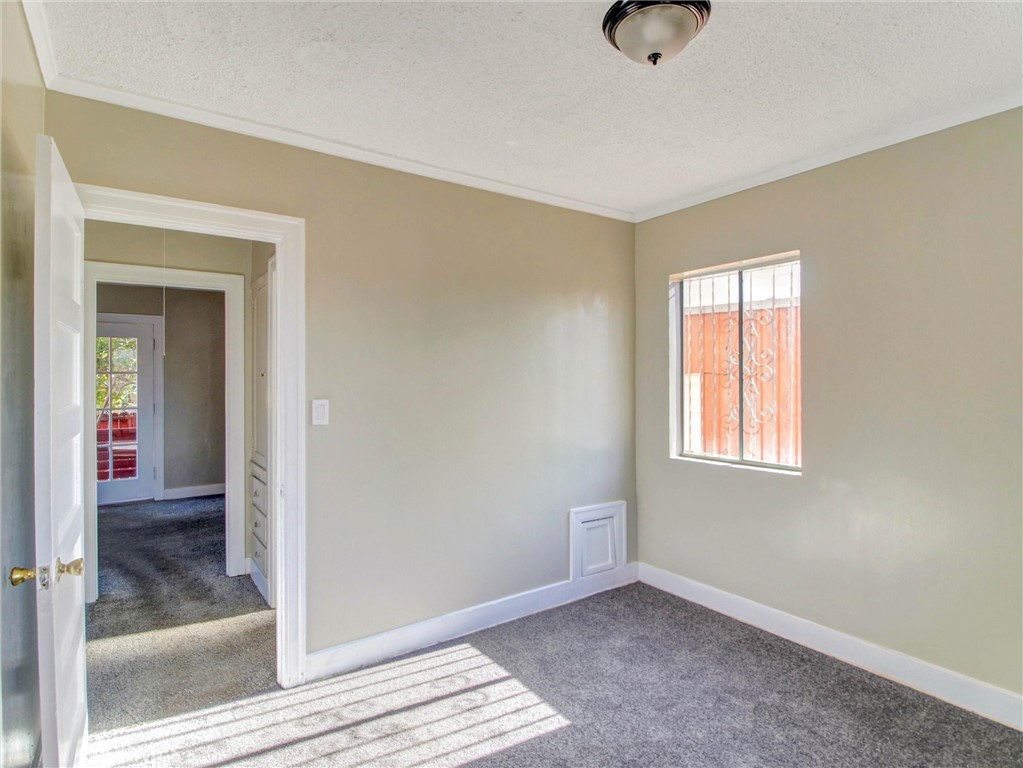3021 5th Property Photo 38