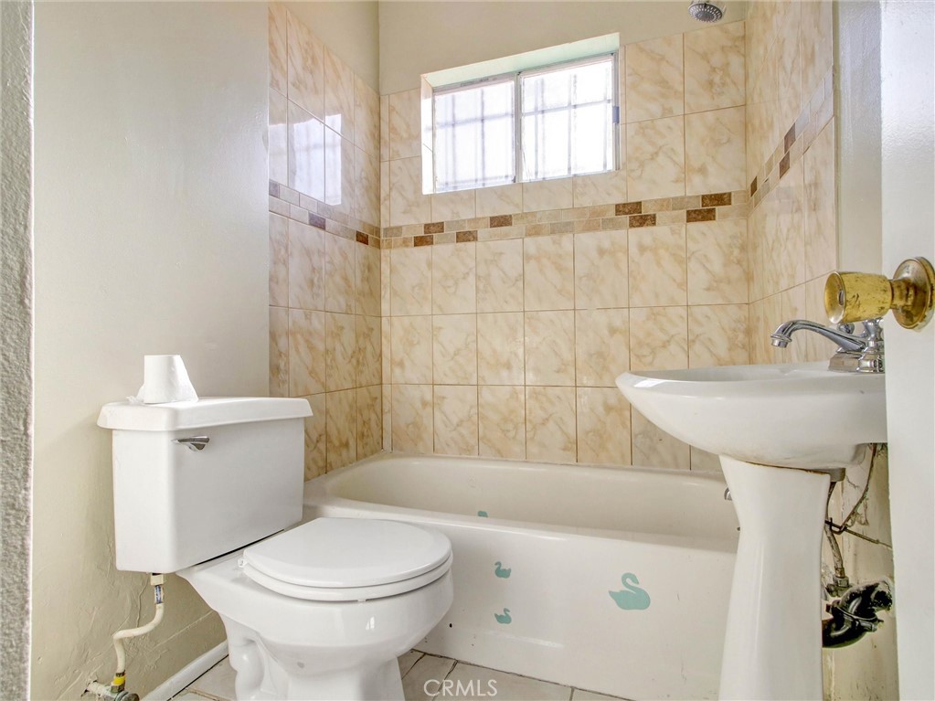 3021 5th Property Photo 40