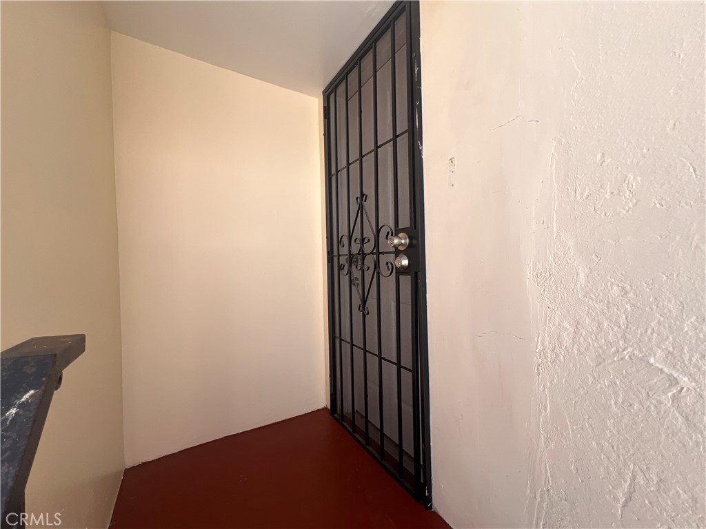12924 Prairie Avenue C Property Photo 3