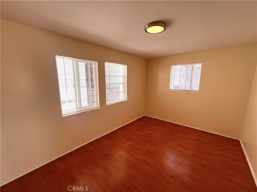 12924 Prairie Avenue C Property Photo 8