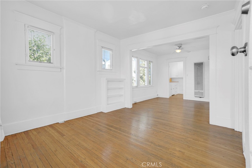 2531 2535 Elsinore Street Property Photo 6
