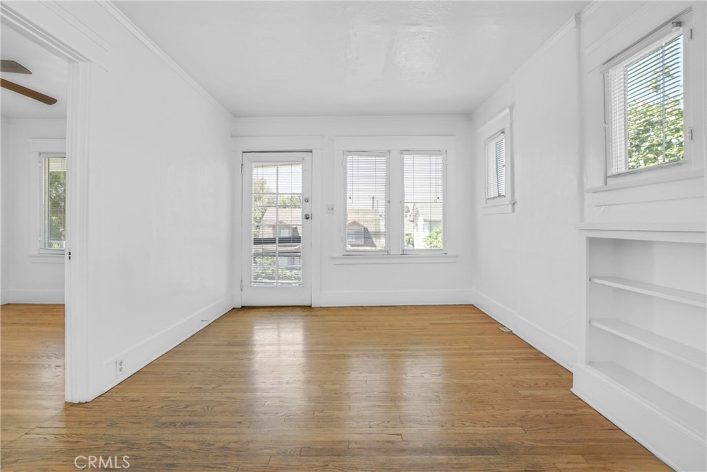2531 2535 Elsinore Street Property Photo 10