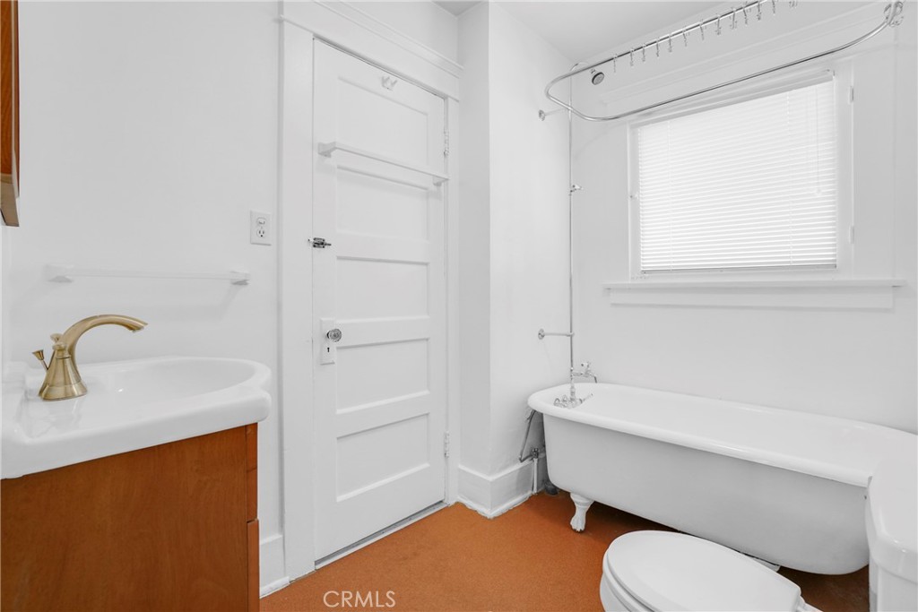 2531 2535 Elsinore Street Property Photo 18