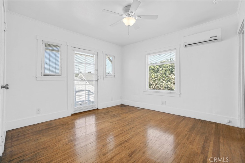 2531 2535 Elsinore Street Property Photo 23