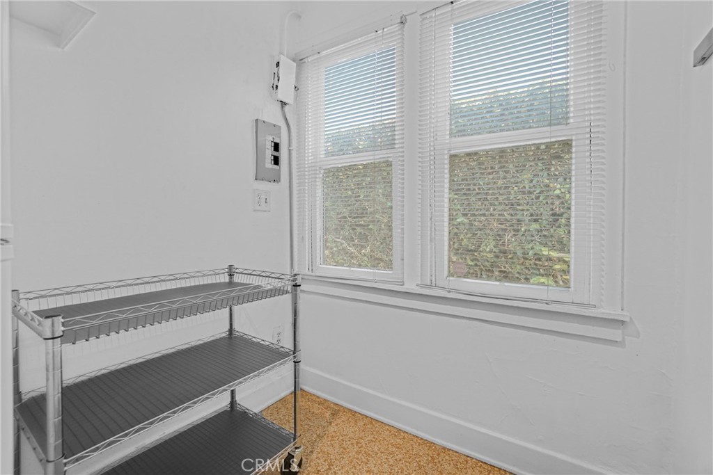 2531 2535 Elsinore Street Property Photo 27