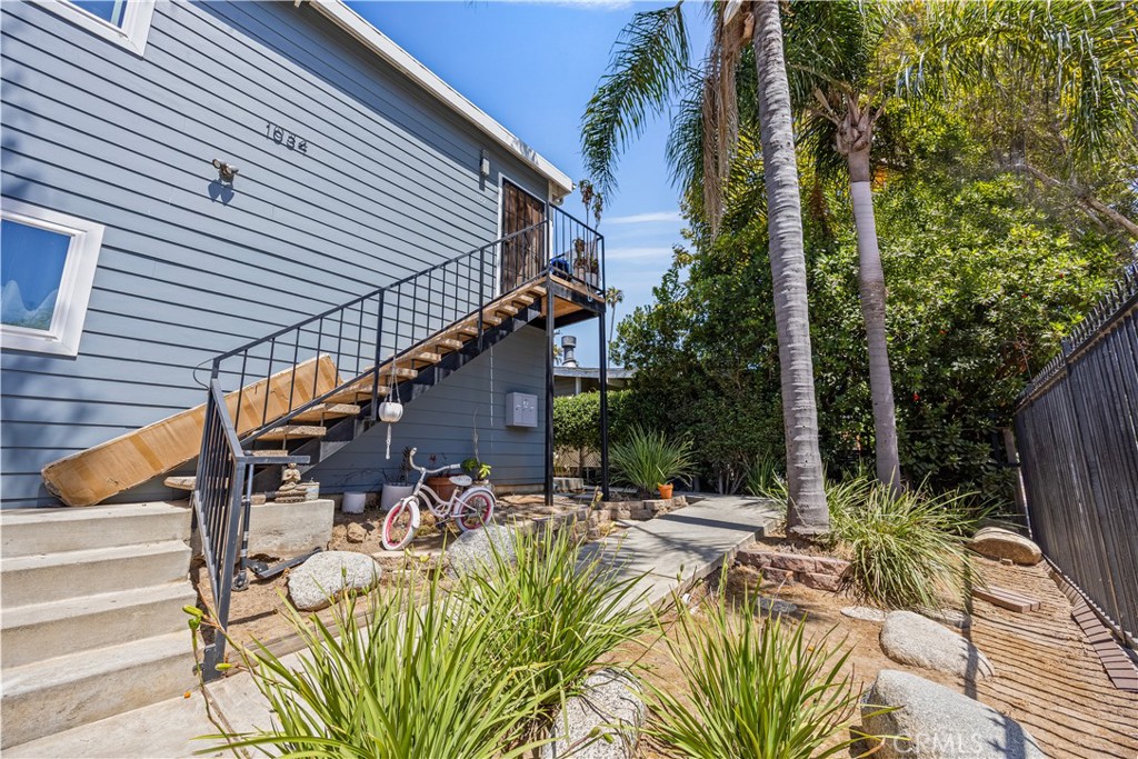 1034 Pleasantview Property Photo 3