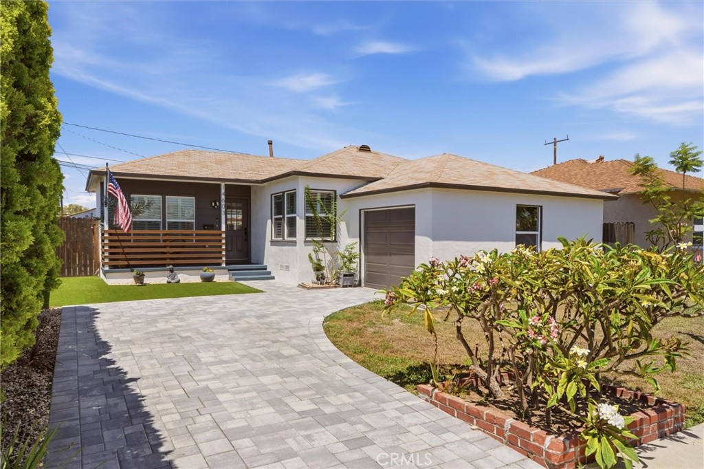 14603 Purche Avenue Property Photo 3