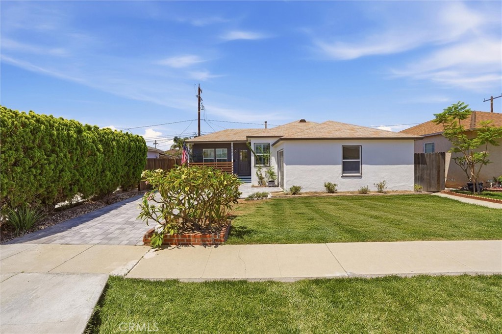 14603 Purche Avenue Property Photo 4