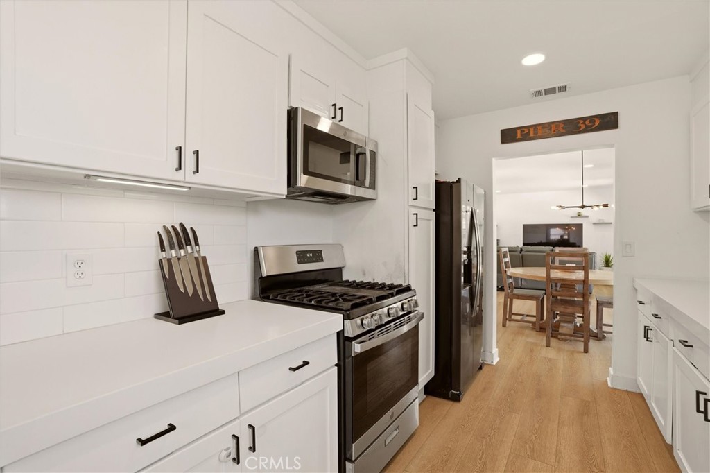 14603 Purche Avenue Property Photo 10
