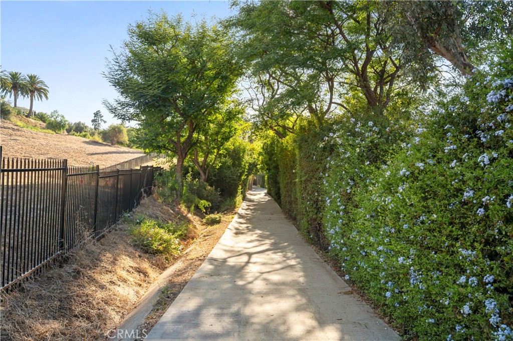 582 Lantana Property Photo 45