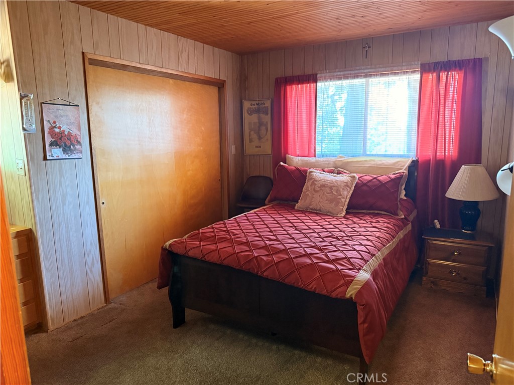 984 Mercury Property Photo 13