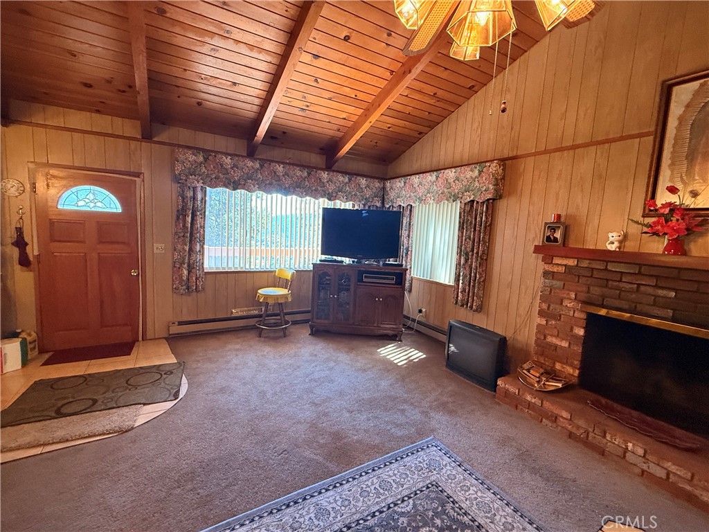 984 Mercury Property Photo 15