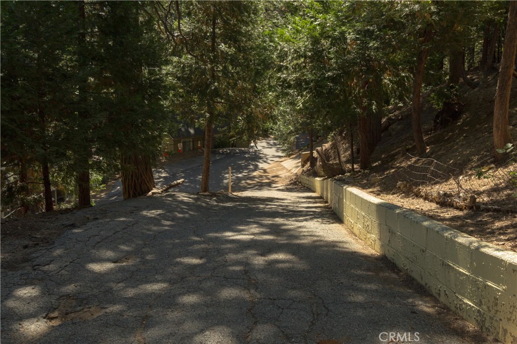 984 Mercury Property Photo 25