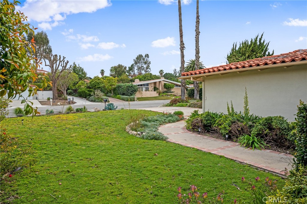 1557 Granvia Altamira Property Photo 7