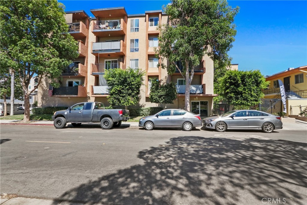 460 Golden 104 Property Photo 10