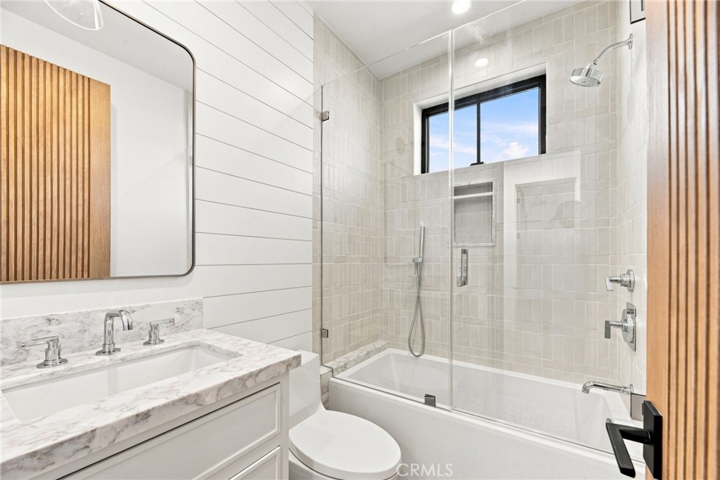 640 33rd Street Property Photo 48