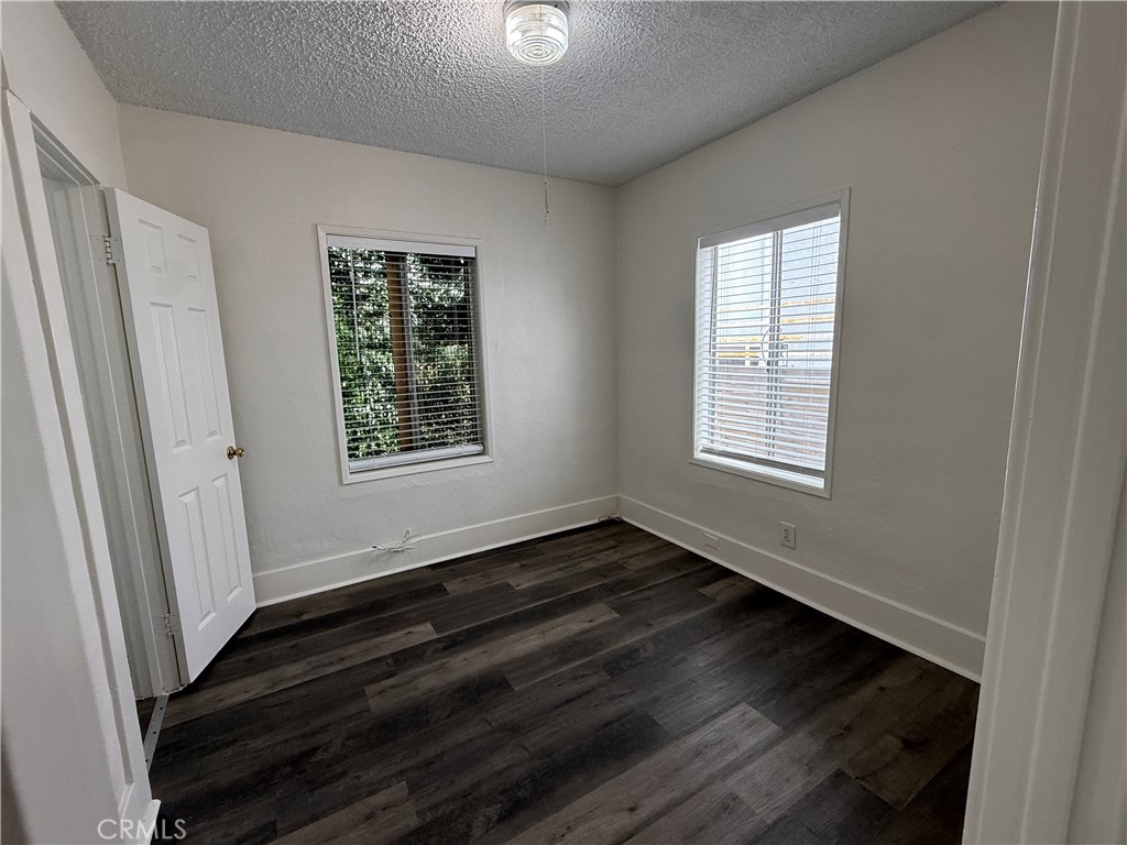 1053 Loma Property Photo 9