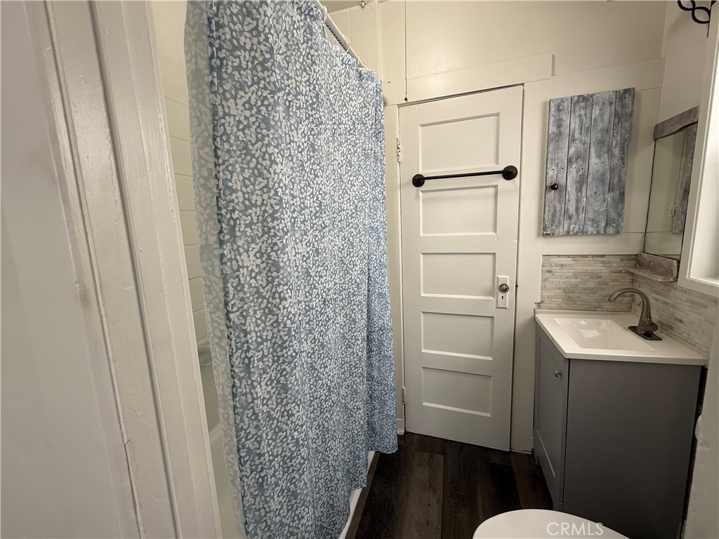 1053 Loma Property Photo 13