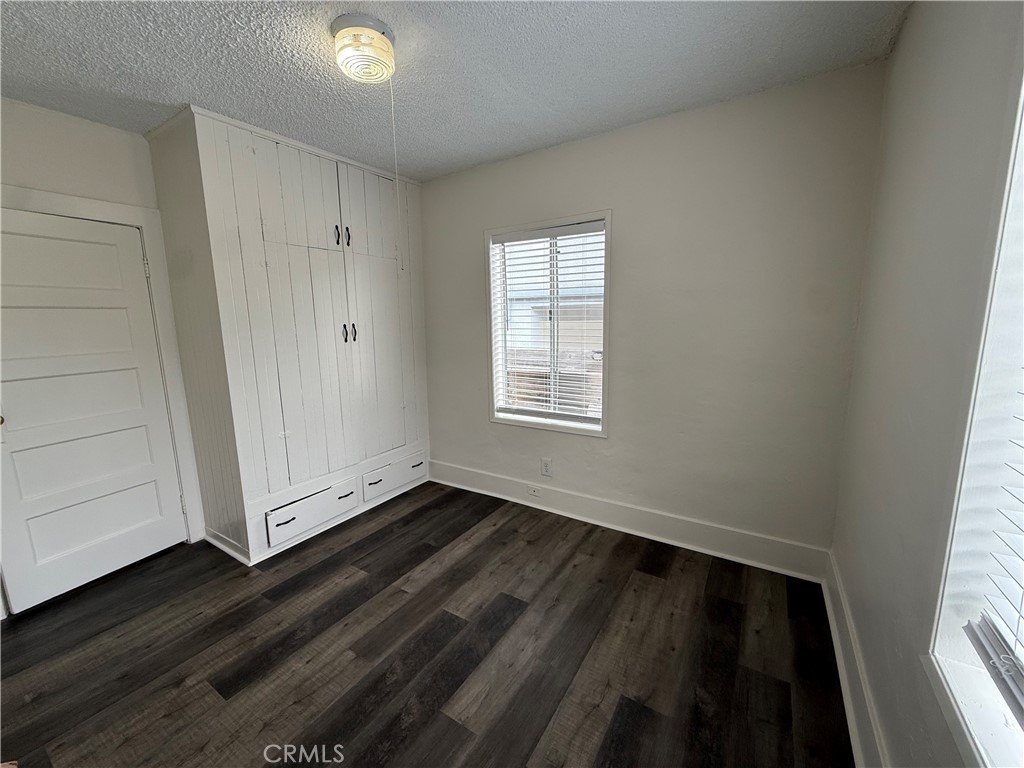 1053 Loma Property Photo 15
