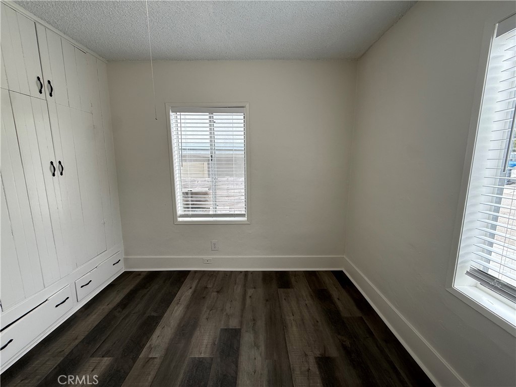 1053 Loma Property Photo 16
