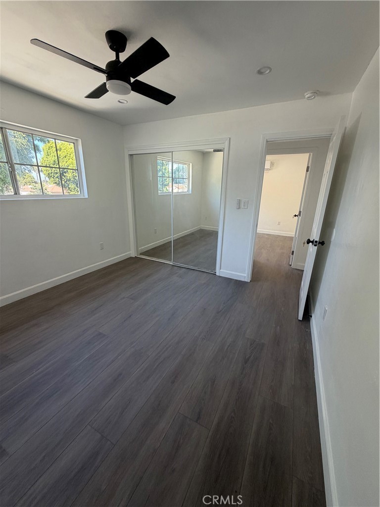 1550 1/2 W 59th Place Property Photo 10