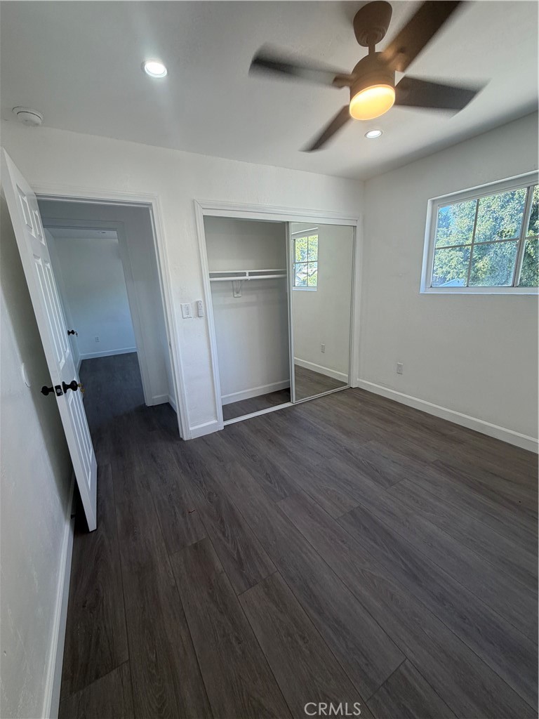 1550 1/2 W 59th Place Property Photo 11