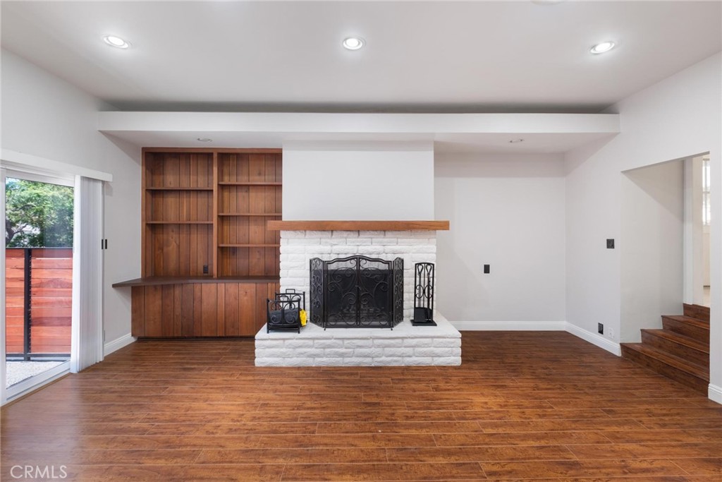 1719 265th Property Photo 3
