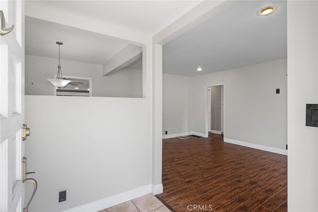1719 265th Property Photo 4