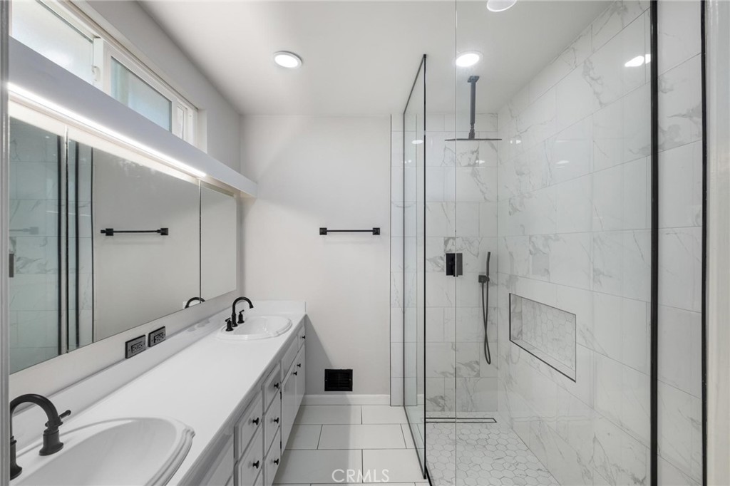 1719 265th Property Photo 22