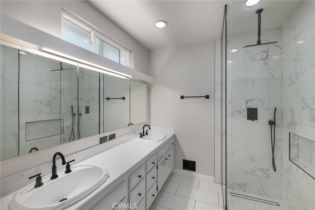 1719 265th Property Photo 23