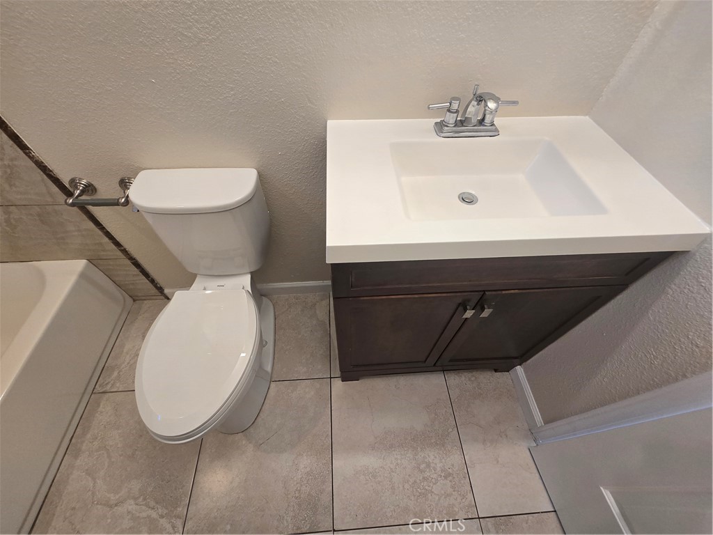 1921 E 6th Street Property Photo 14