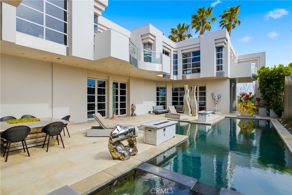 811 John Property Photo 24