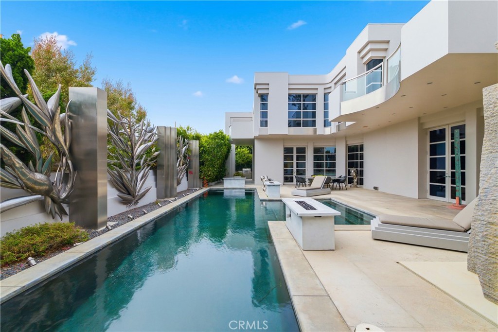 811 John Property Photo 26