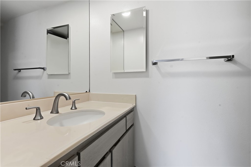 27914 Ridgecove Court N Property Photo 17