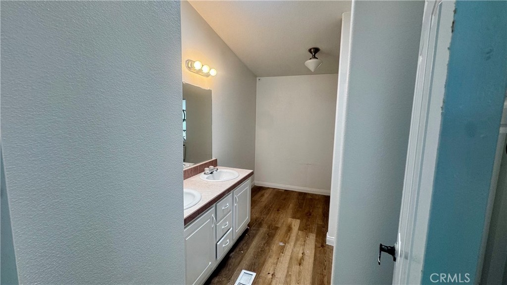 10550 Western 61 Property Photo 17