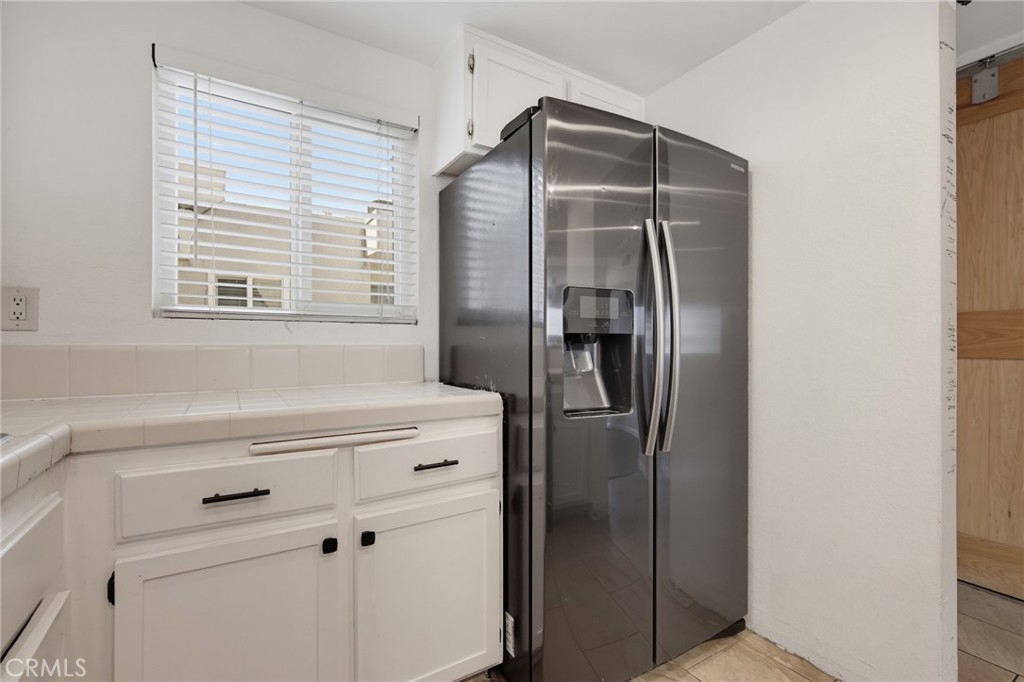 726 Elm Avenue 403 Property Photo 12