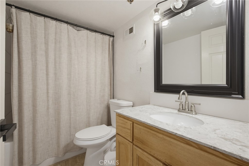 726 Elm Avenue 403 Property Photo 15