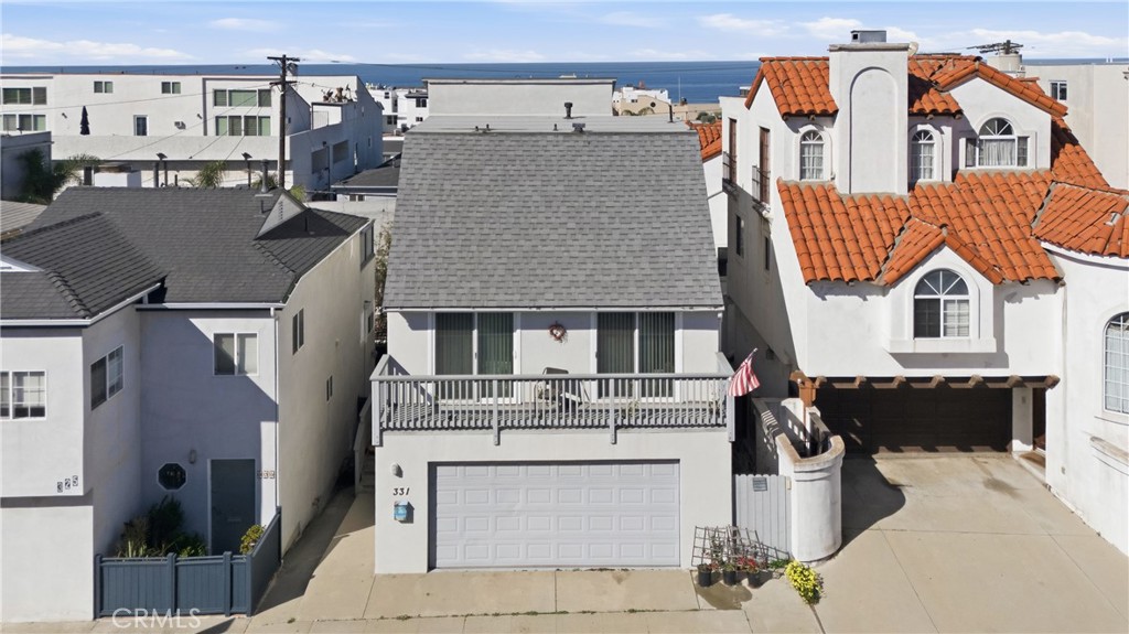 331 Manhattan Avenue Property Photo 5