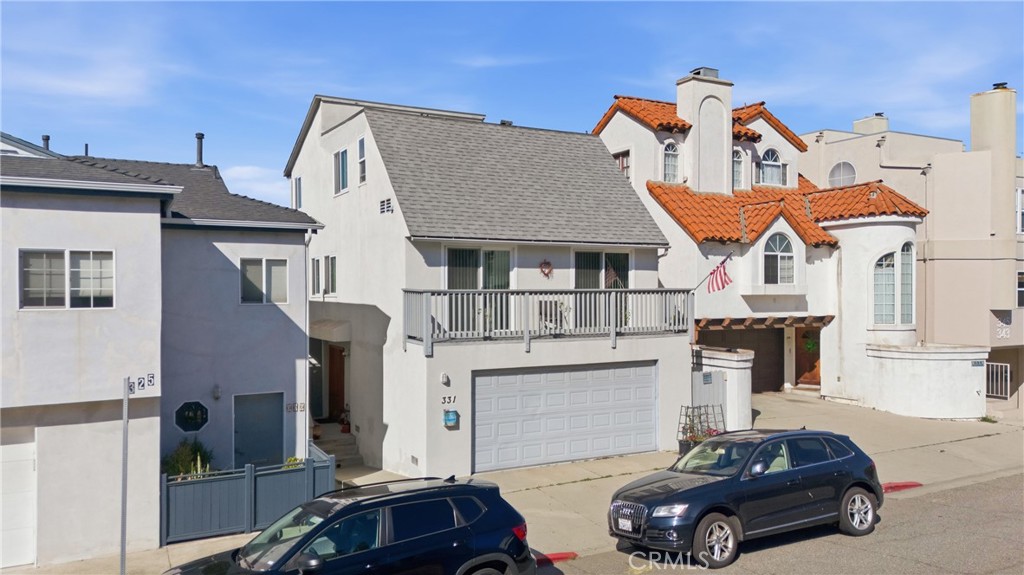 331 Manhattan Avenue Property Photo 6
