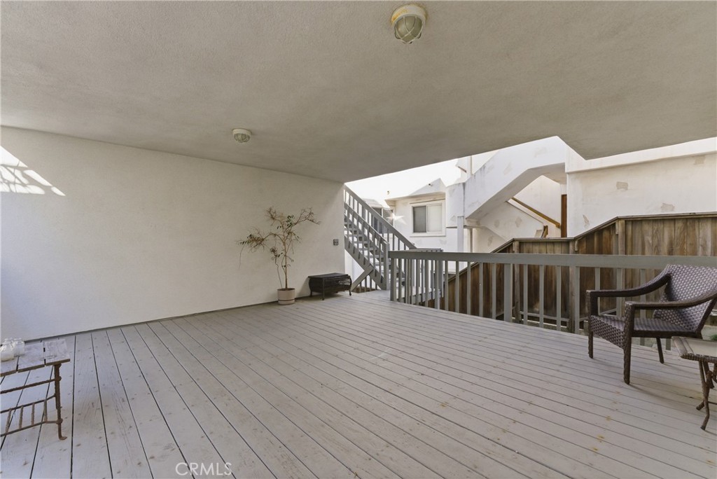 331 Manhattan Avenue Property Photo 23