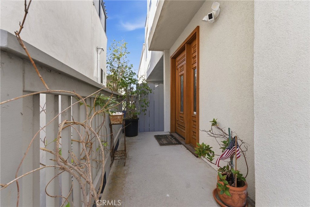 331 Manhattan Avenue Property Photo 28