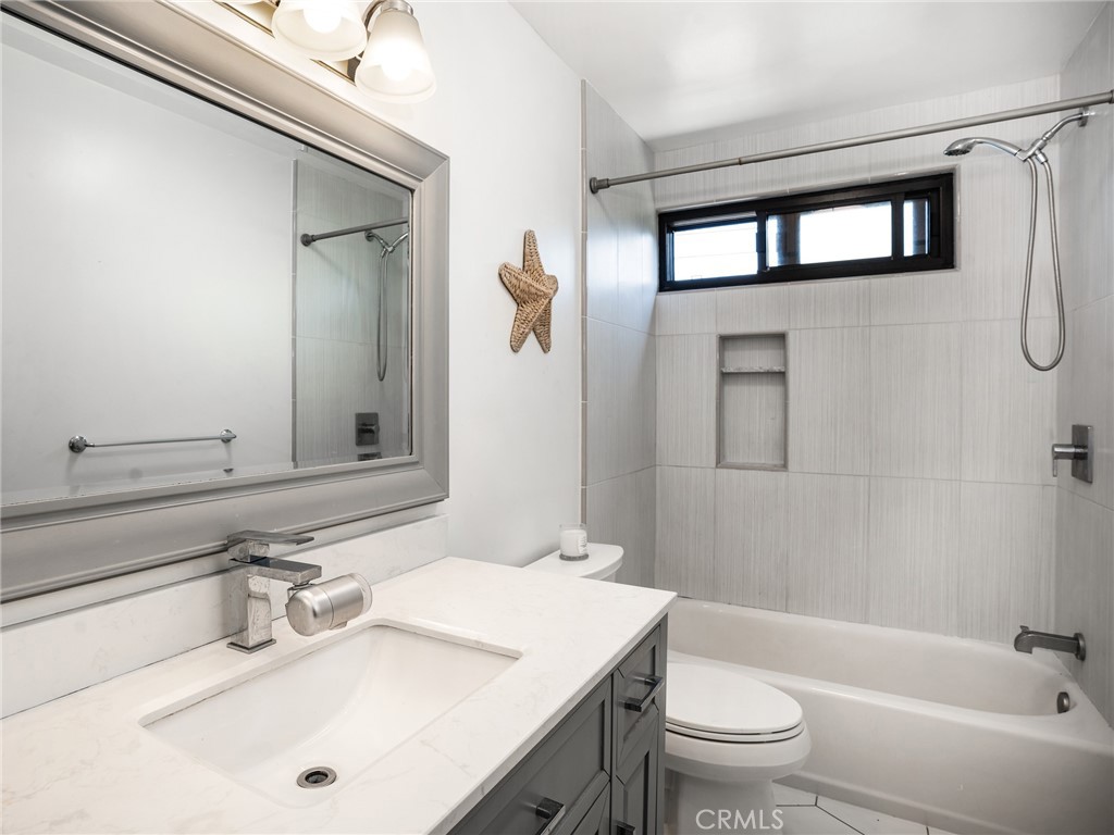 900 Cedar Street 111 Property Photo 17