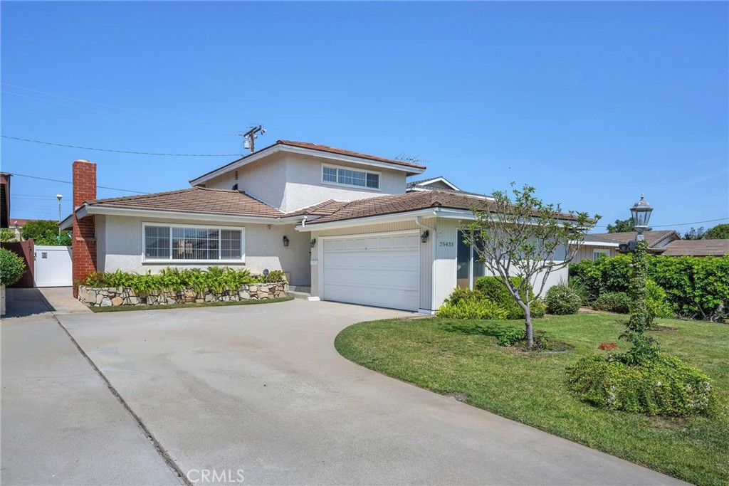 25433 Adamo Avenue Property Photo 1