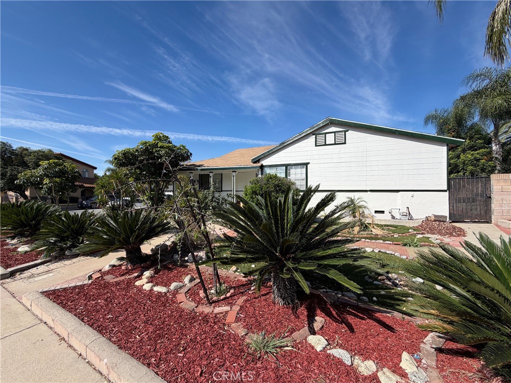 479 Carleton Avenue Property Photo 1