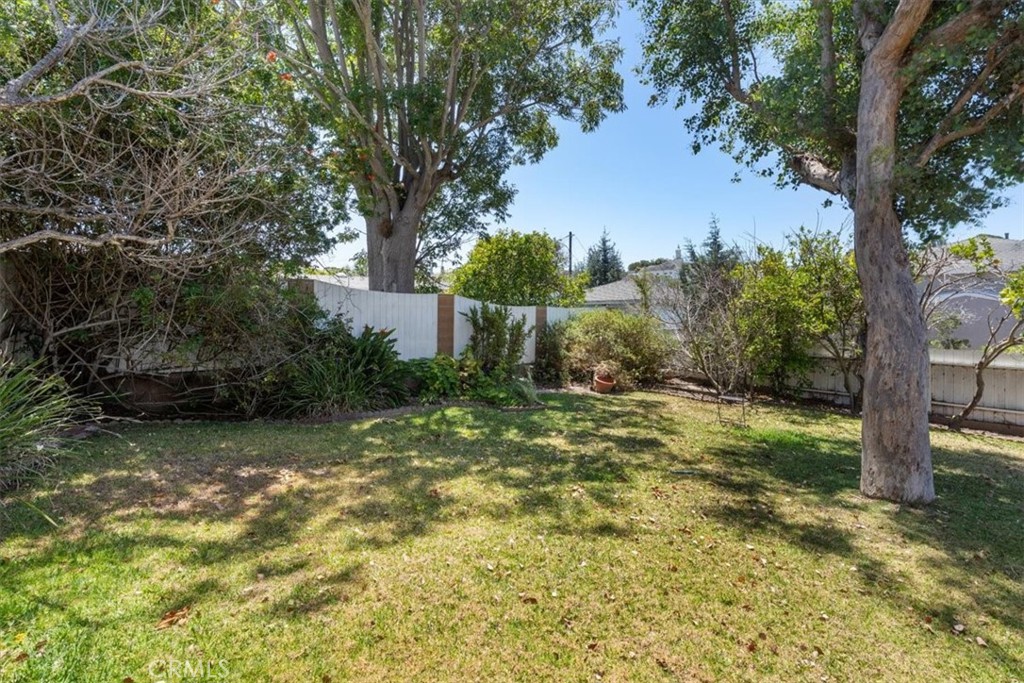 750 Sheldon Street Property Photo 20